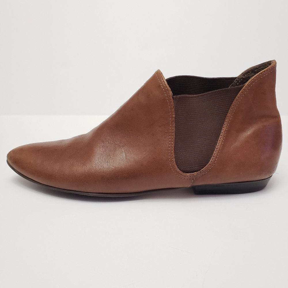 Europrep Brown Leather Pointy-Toe Ankle Booties Size 8.5